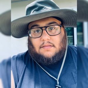 Meet your Posher, Christopher